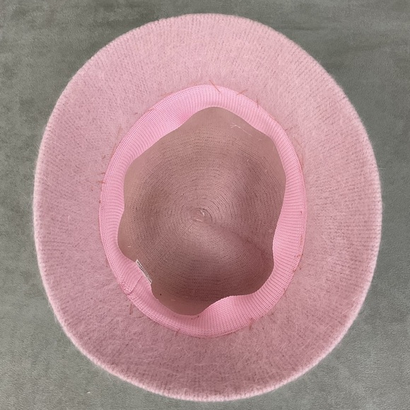 Angel cherubs patch angora fur soft pink upcycled 90s fuzzy bucket hat - Picture 8 of 8